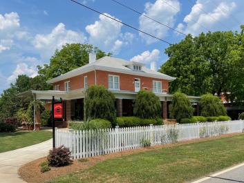 Gillen House Luxury Bed and Breakfast 