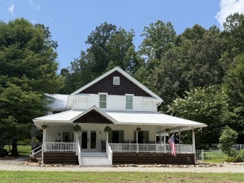 Rent by the room or the entire lodge