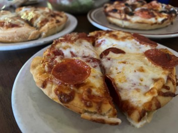 personal size pizza options at Atlanta Pizza & Gyro in Conyers, GA