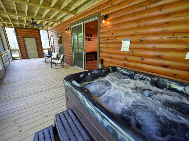 ヨーレイカ Eureka! CAMP-TRAILS Cabin Creek Cabin with Jacuzzi by Lake Leatherwood Trails - Cabins for