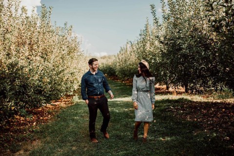Couple at B.J. Reece Orchards in Ellijay, Georgia. Photo by Steffy Montes, @steffyfortner