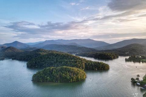 Aerial view of Lake Chatuge in Hiawassee, Georgia. Photo by @overwatchproductions