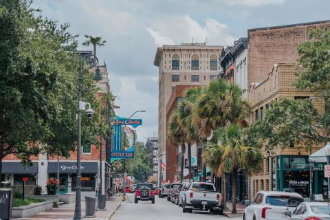 Street scene in Savannah, Georgia