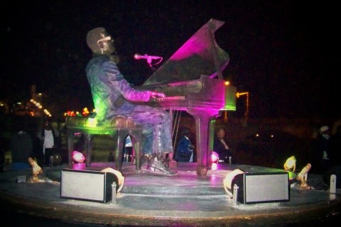 Ray Charles Piano Statue