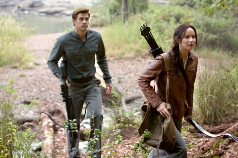 Liam Hemsworth and Jennifer Lawrence in "Mockingjay" at Sweetwater Creek State Park