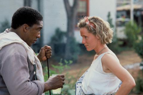 Stan Shaw as Big George with Mary Stuart Masterson (Idgie Threadgoode) in Fried Green Tomatoes